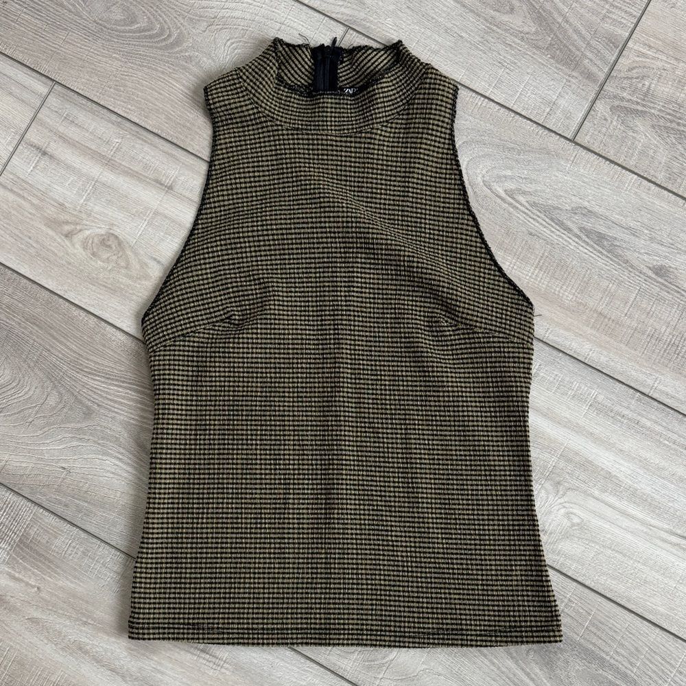Zara Women’s Sleeveless Houndstooth Mock Neck Top - Black/Yellow, size small